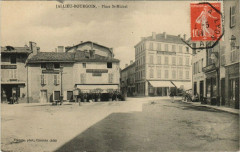 Jallieu-Bourgoin - Place Saint-Michel