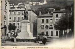 Grenoble - Statue de Jouvin France à Grenoble