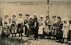 Dauphine - Massif de l'Oisans -Costumes du Pays