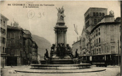 Grenoble - Monument de Centenaire et la Cathedrale à Grenoble