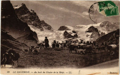 Le Dauphiné - Au bord du Glacier de la Meije