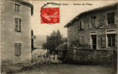 Clonas - Intérieur du Village