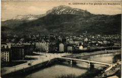 Grenoble - Vue générale et le Moucherotte à Grenoble