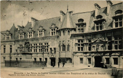 Le Palais de Justice (ancien Château des Dauphins) et la Statue de Bayard à Grenoble