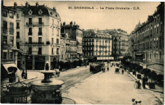 Grenoble - La Place Grenette à Grenoble