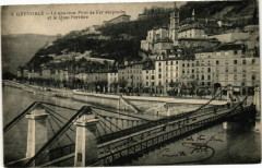 Grenoble - Le nouveau Pont-de-Fer suspendu et le Quai Perriere à Grenoble