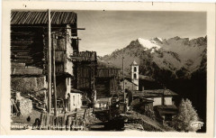 Saint-Vezan (2040) - Intérieur de village