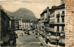Grenoble - La Place Grenette et le St-Eynard à Grenoble