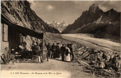 Chamonix Le Chapeau et la Mer de Glace