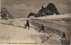 J. J. 6246 Chamonix Caravane allant au Mont-Blanc -
													74 Haute Savoie
												