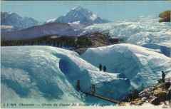 J. J. 6127 Chamonix Grotte du Glacier des Bossons et l'Aiguille -
													74 Haute Savoie
												