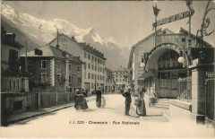J. J. 2229 Chamonix Rue Nationale