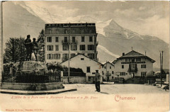 Chamonix L'Hotel de la Poste - Monument Saussare