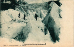 Pyramides au Glacier des Bossons