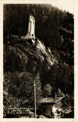 Env. de Chamonix Statue du Christ Roi