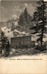 Chamonix Hotel du Montanvert et Aiguille du Dru