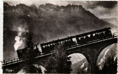 Chamonix - La Mer de Glace (alt 1913m) - Le Petit Train -
													74 Haute Savoie
												