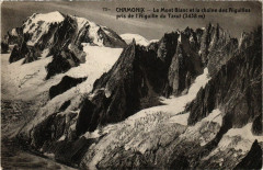 Chamonix - Le Mont-Blanc et la chaine des AIGUILLEs pris de