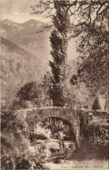 Chatillon en Diois Pont rustique s l'Adoue France -
													26 Drôme
												