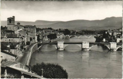 Romans vue sur les deux Ponts et le Vercors France -
													26 Drôme
												