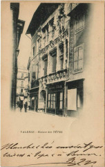 Valence Maison des Tetes France -
																					26000 Valence
																			