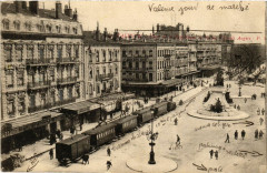 Valence Place de la Republique et Statue d'Emile Augier à Valence