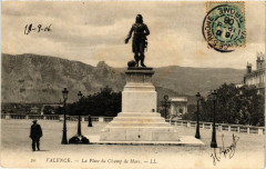 Valence La Place du Champ de Mars à Valence