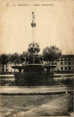 Valence Fontaine monumentale à Valence