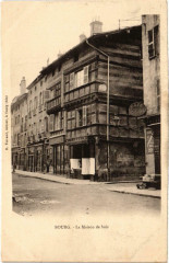 Bourg - La Maison de bois
