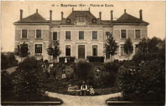 Reyrieux Mairie et Ecole à Reyrieux