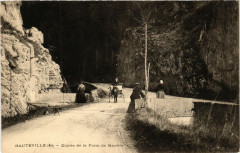 Hauteville Entrée de la Foret de Mazieres