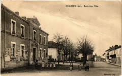 Marlieux Ecole des Filles Breaks à Marlieux