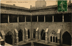 Ambronay Interieur du Cloitre à Ambronay