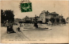 Bourg Les Places Bernard et de la Comedie