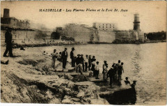 Marseille - Pierres Plates et le Fort Saint-Jean à Marseille