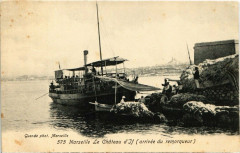 Marseille - Le Chateau d'If (arrivee du remorqueur) à Marseille