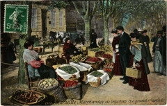 Carte postale ancienne Marseille - Marchandes de legumes au grand marche
                                                                     à Marseille 6e Arrondissement
                                