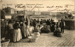Marseille - Le Vieux Port - (Débarquement d'Oranges) à Marseille