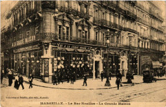 La rue Noailles. La Grande Maison Marseille publicite à Marseille
