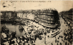 Marseille Le Quai du Port et la Rue de la Republique à Marseille