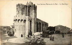 LEs Stes-Maries-de-la-Mer La Basilique