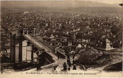 Marseille vue générale et Terrasses des Ascenseurs à Marseille