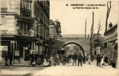 Courbevoie La Rue de Bezons-Le Pont du chemin de fer -
																					92400 Courbevoie
																			