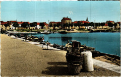 Berre l'Etang Le petit port -
													13 Bouches du Rhône
												