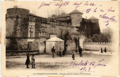 La Roque d'Antheron - Vue générale du chateau