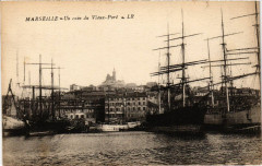 Marseille - Un coin du Vieux Port à Marseille