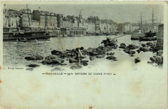Marseille - Entree du Vieux Port à Marseille