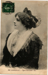 Marseille-Type d'Arlésienne à Marseille