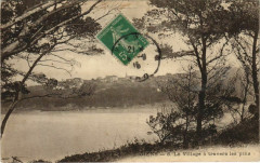 Giens Le Village a travers les Pins