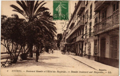 Hyeres - Boulevard Riondet et l'Hotel des Hesperides à Hyères